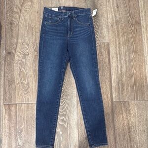 Brand new (with tags) Gap Universal Jegging High Rise